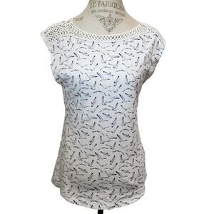 Juniper + Lime Cotton Seagull Bird Flying with Crochet Shoulder Sleeveless Shirt